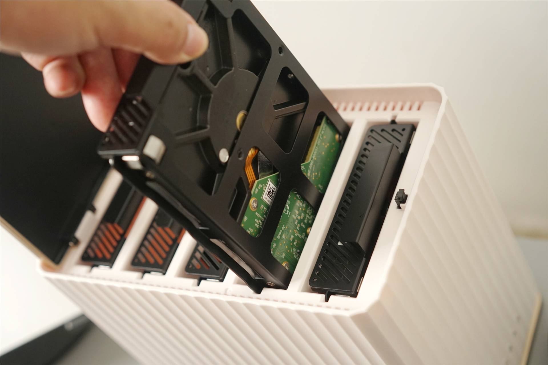 联想nas盘位满了怎么扩容,联想nas扩容