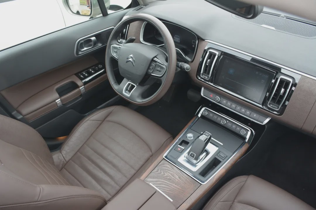 为什么很多人最后还是选择燃油车,为什么都买雪铁龙c6