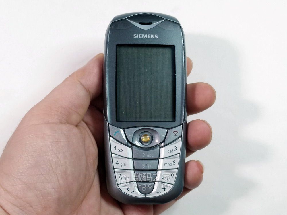 岁月催人老感叹时光流逝忆儿时,岁月催人老犹忆年轻时