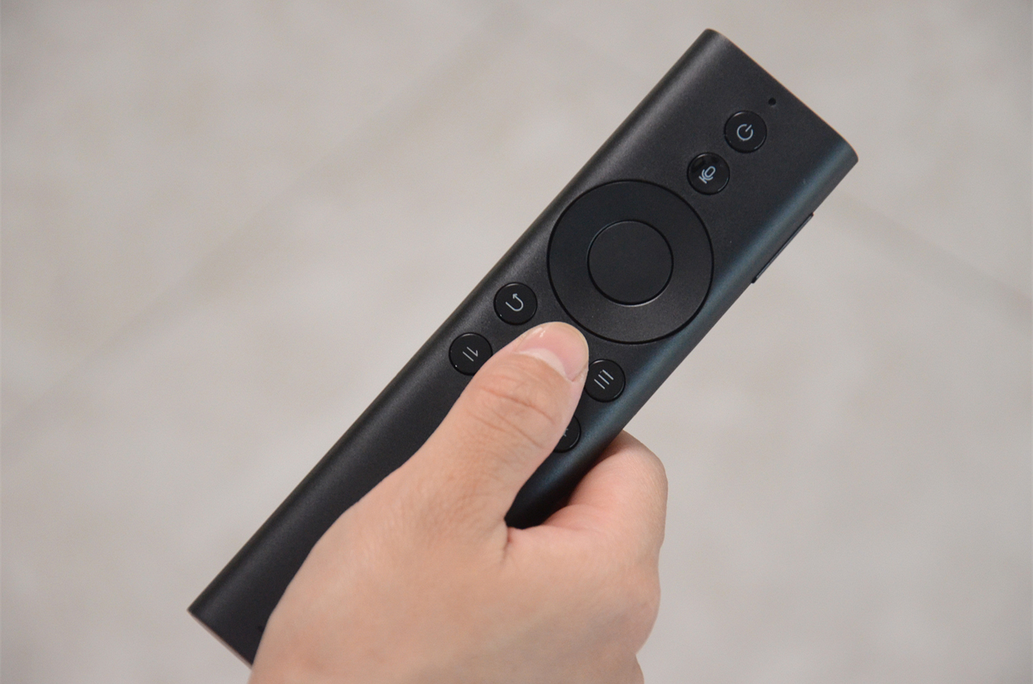 坚果g9投影仪测评,坚果g9投影80寸