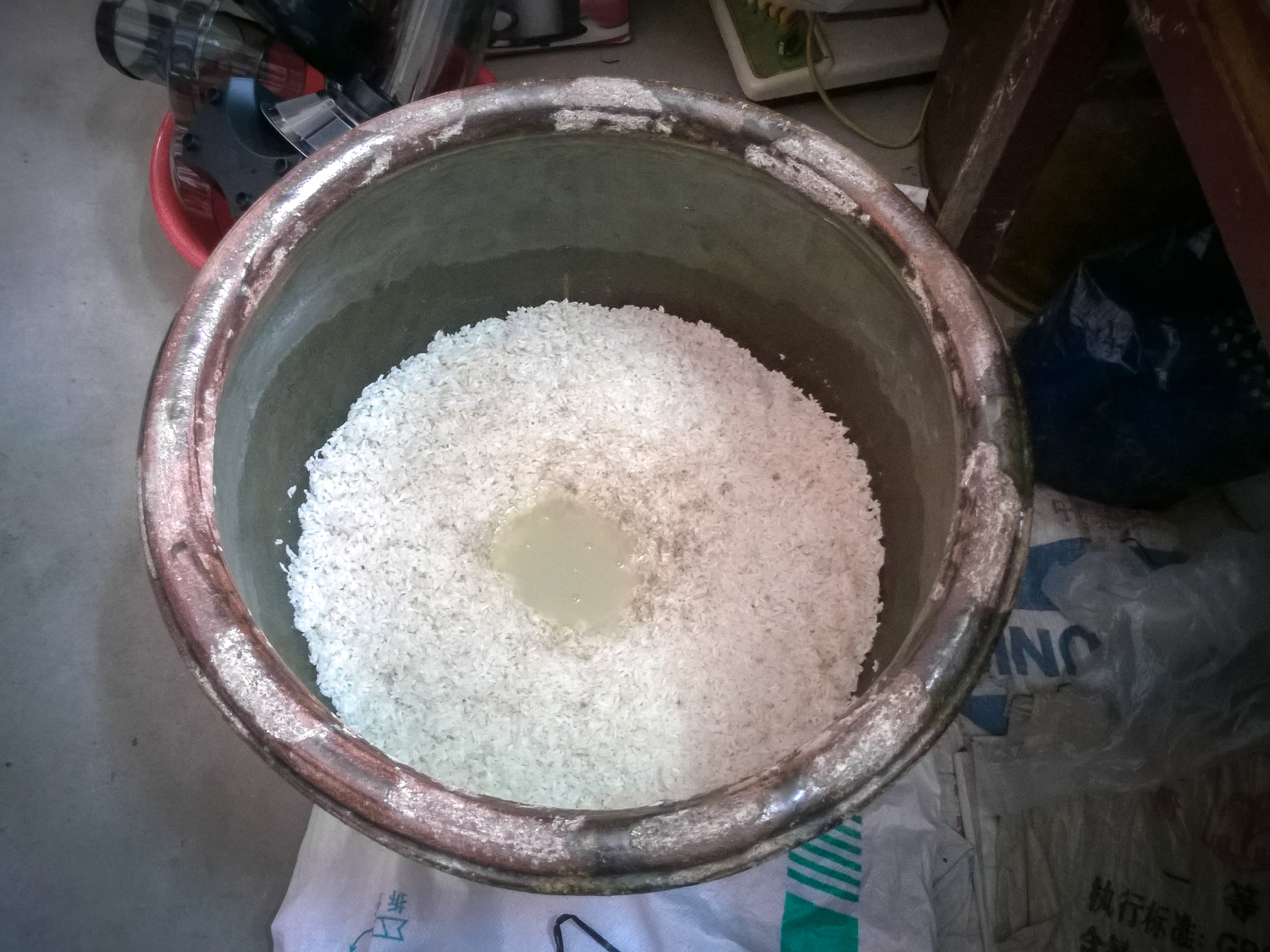 客家娘酒梅州客家特产玻璃瓶,客家娘酒舌尖上的客家文化