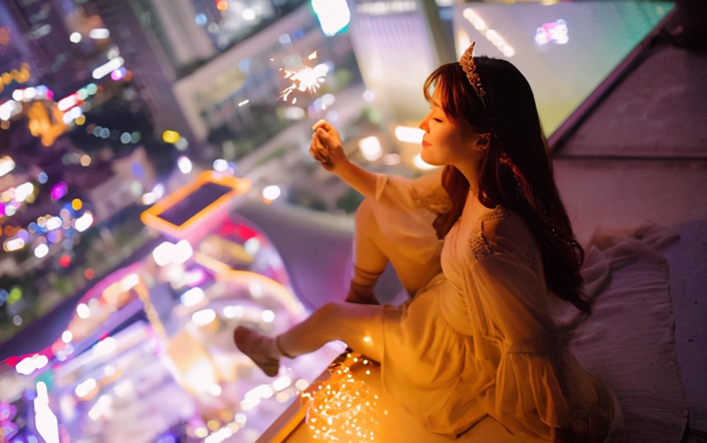 遇到喜欢的男孩怎么主动,喜欢一个男生如何委婉的追求