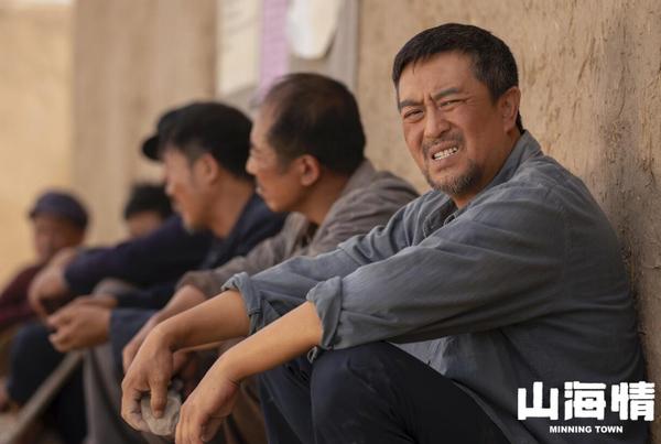 把植入拍成锦上添花，带货带到快递爆仓，恐只有《山海情》能做到