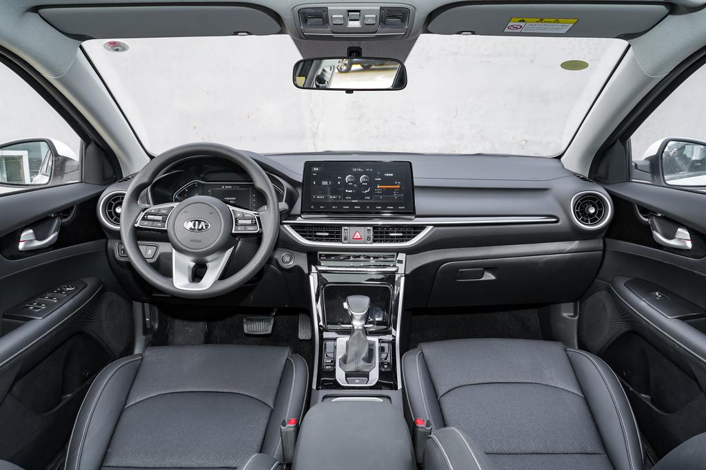 连云港锦泰起亚4s店,连云港市起亚k3豪华版