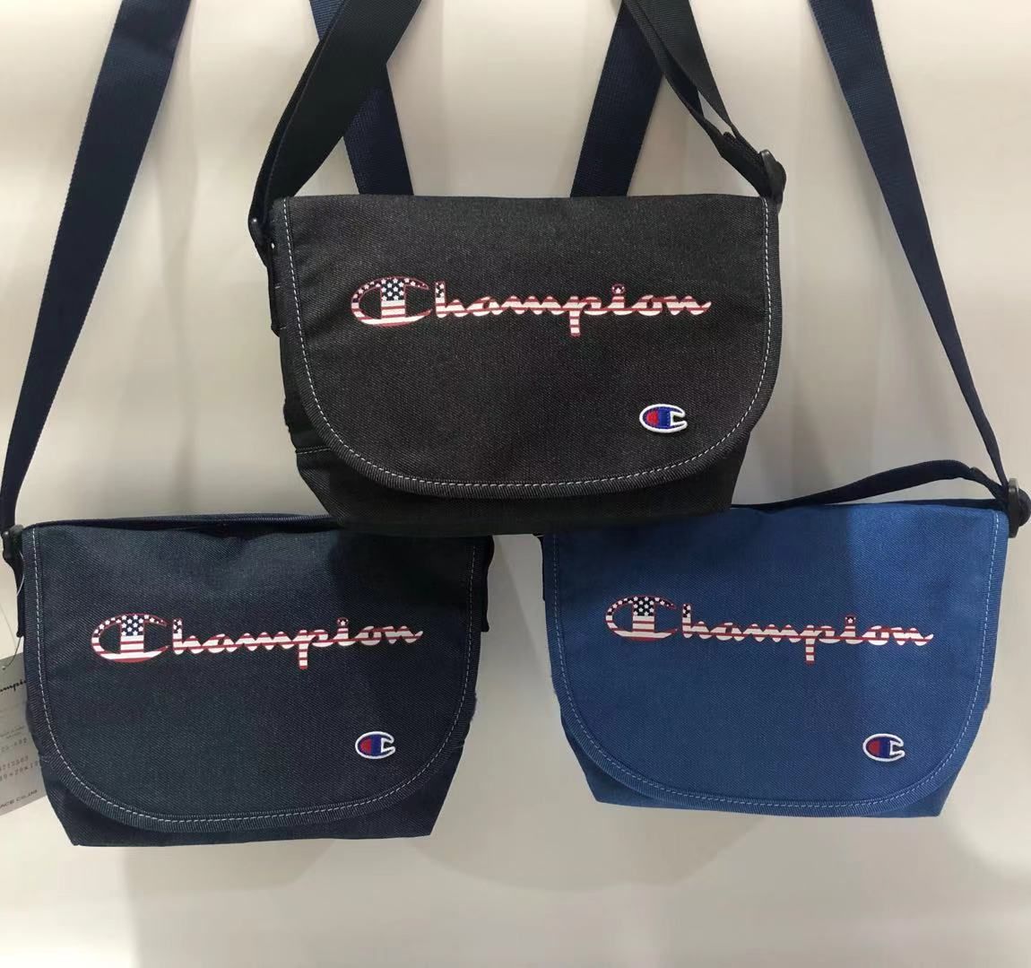 百元小众斜挎包高档,百元内的品牌斜挎包