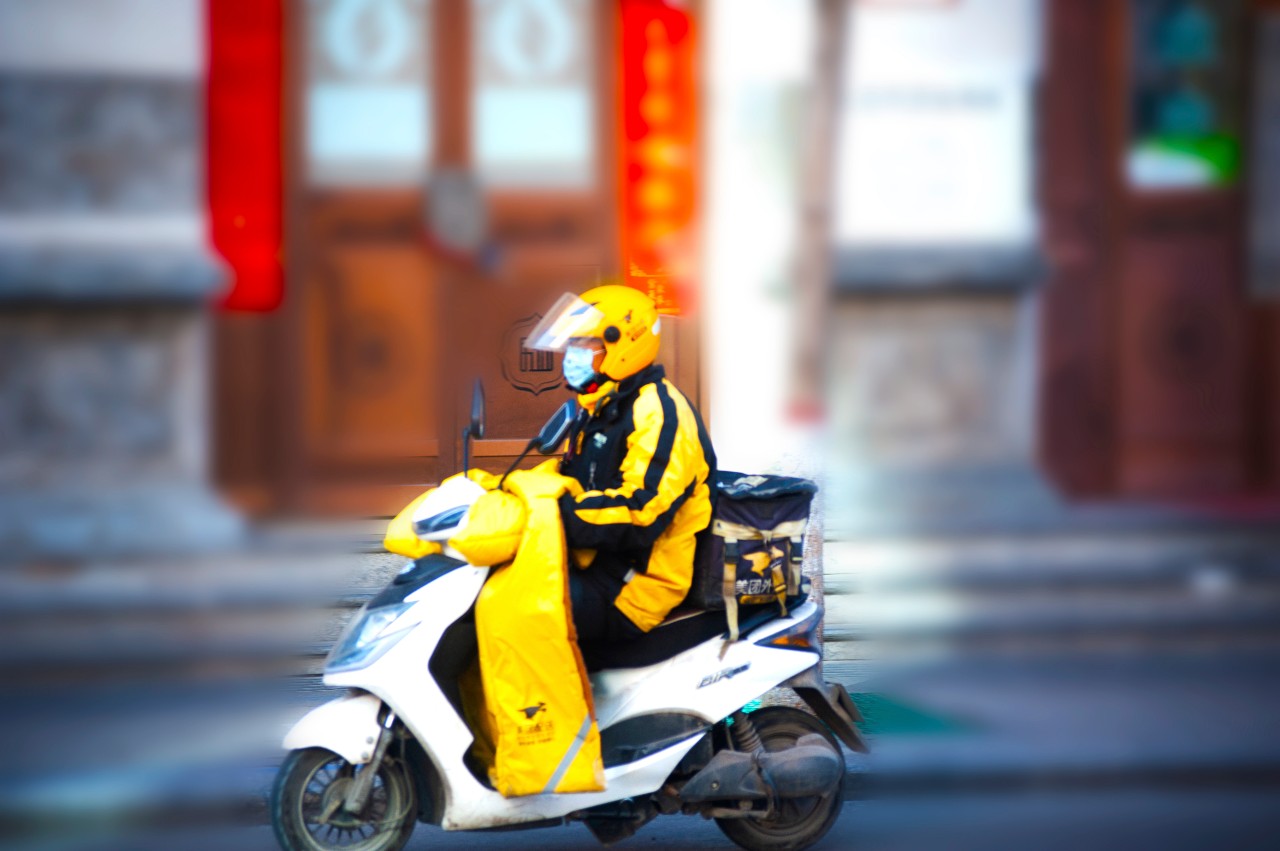 疫情来临,弟弟被裁员了,但是我一点都不觉得惊讶