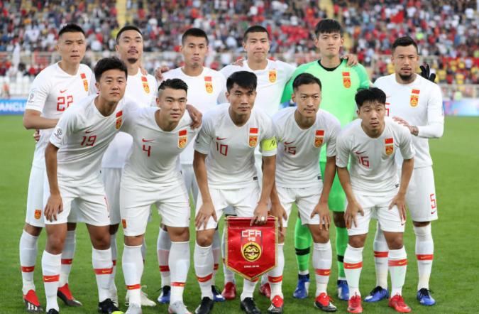 国足0-3惨败败给谁,国足0比3败于韩国集锦