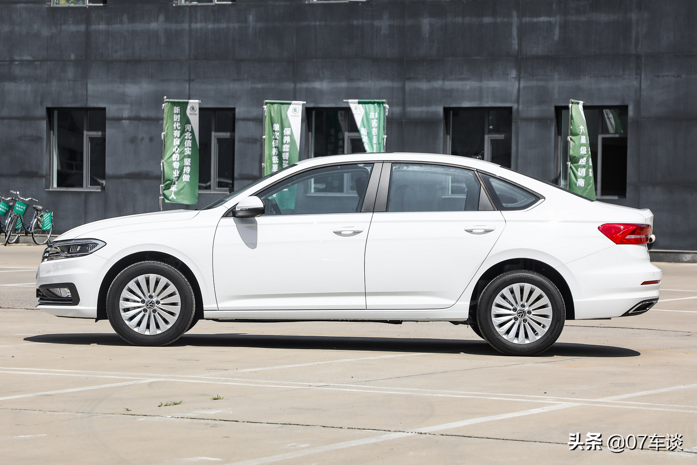 买新款朗逸还是宝来好,相同价格选朗逸还是宝来