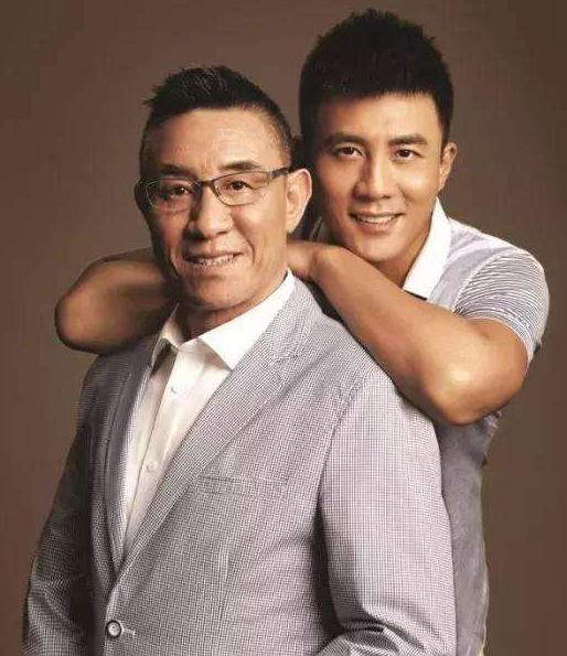 盘点娱乐圈的真父子你认识几个,娱乐圈中的十对父子