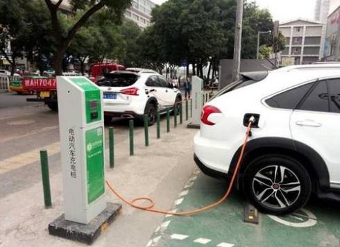 新能源汽车电池充电步骤注意事项,新能源汽车如何充电才不伤电池