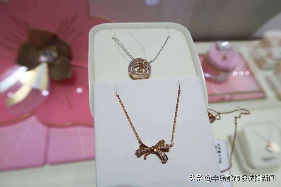 黄金珠宝卖场,黄金珠宝城洪泰商场