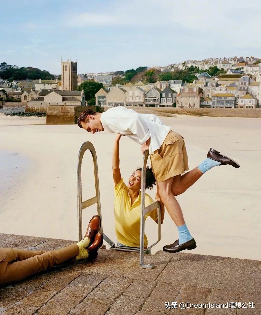 街拍白色乐福鞋,达妹街拍图文