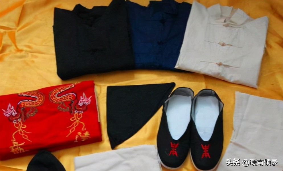 为什么人死后穿寿衣好,为什么人死后要穿寿衣