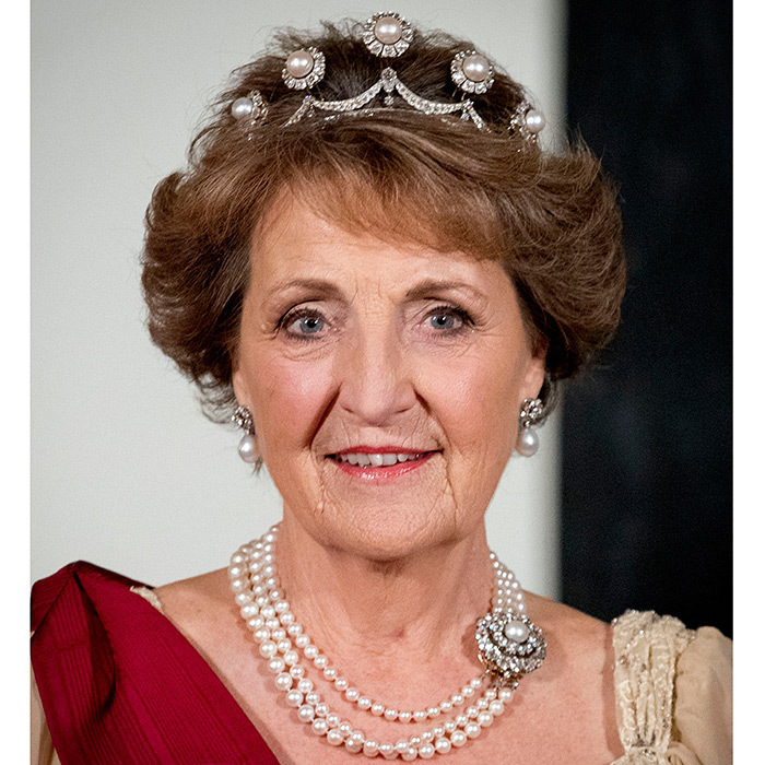 珍珠泪王冠,珍珠泪王冠戴安娜