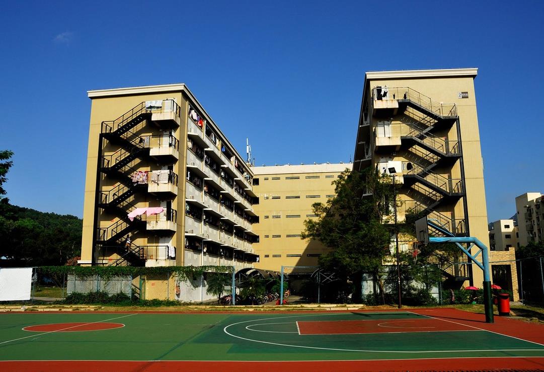 吉林大学珠海学院有没有排名,全国十大名校吉林大学