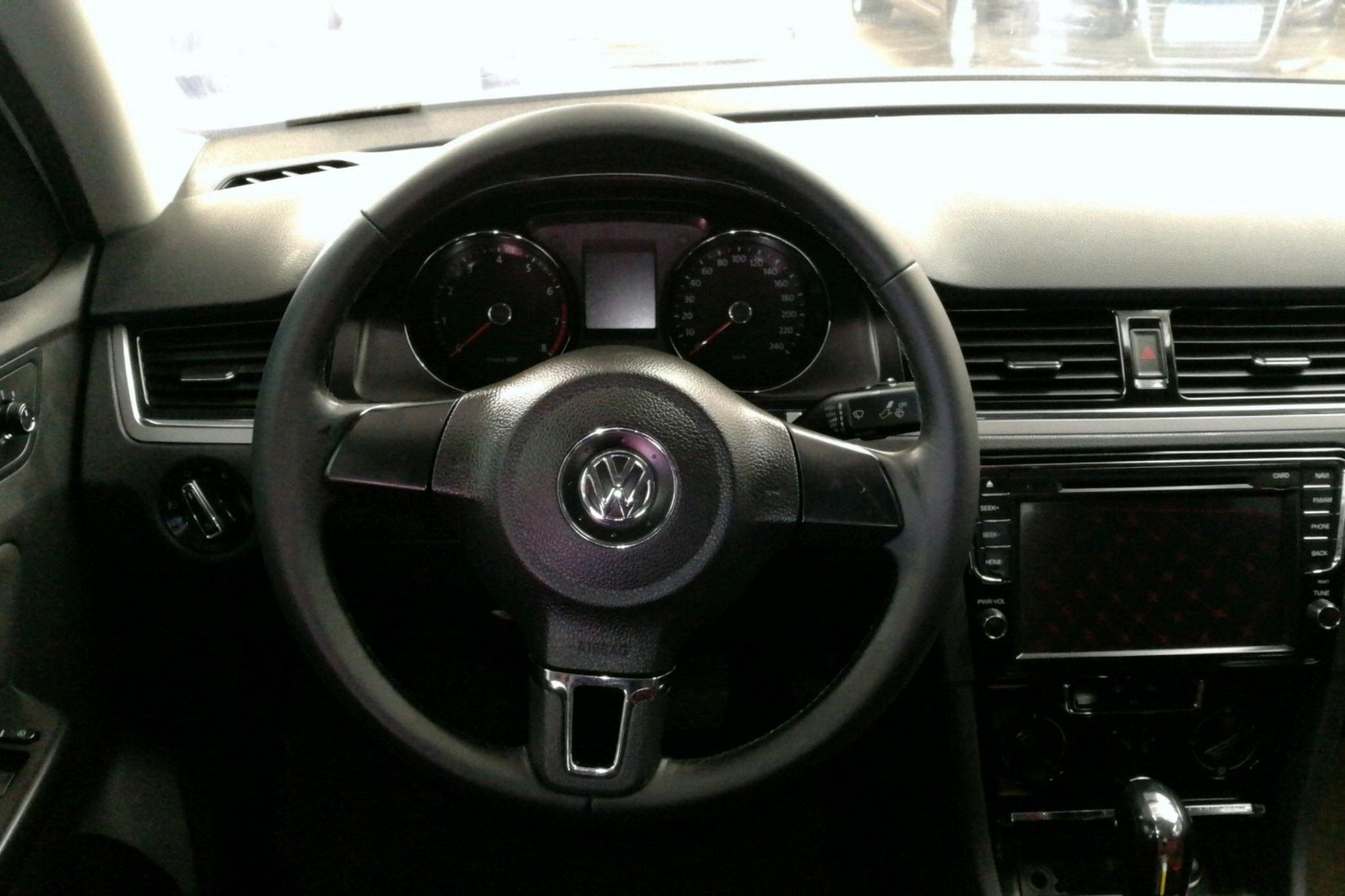 大众老宝来助力泵漏油,2005大众宝来助力泵漏油