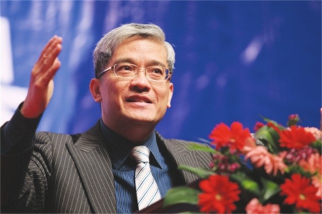 *咸平郎**：从“郎监管”到“江左霉郎”，一个经济学家的走红与坠落