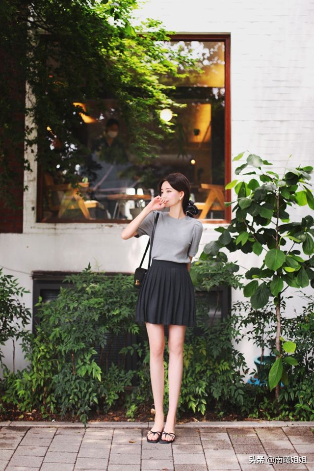 适合160120斤女生穿的裙子学生,145小个子小腿太粗适合穿什么裙子