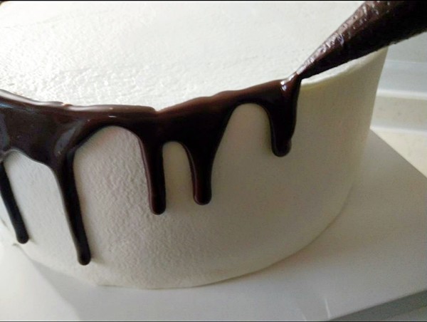 巧克力淋面蛋糕做法不用托盘,吃星空巧克力蛋糕淋面慕斯