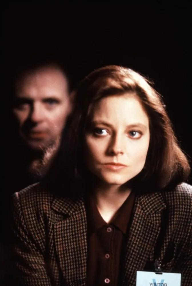 被变态盯上的独居女性,该如何自保?|女性独居安全手册