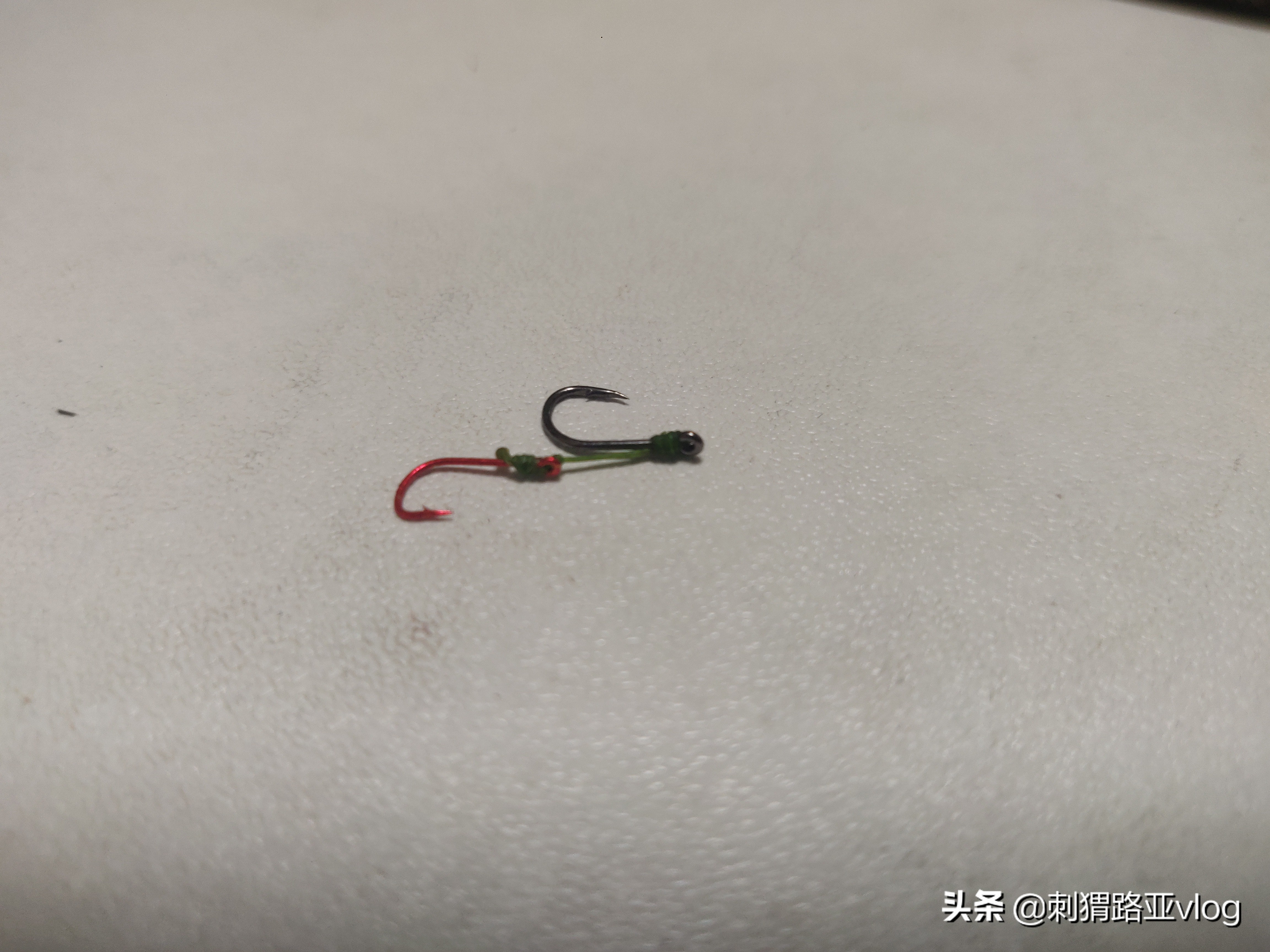 微物路亚亮片双钩钓组,路亚前导线双钩亮片绑法