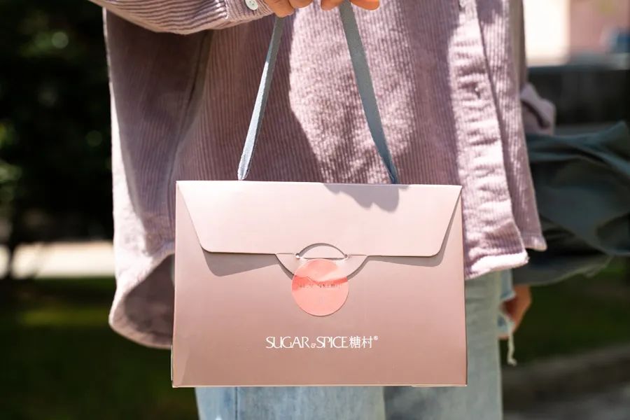 被薇娅直播间榨干零食预算后,写出了这篇测评报告(上)