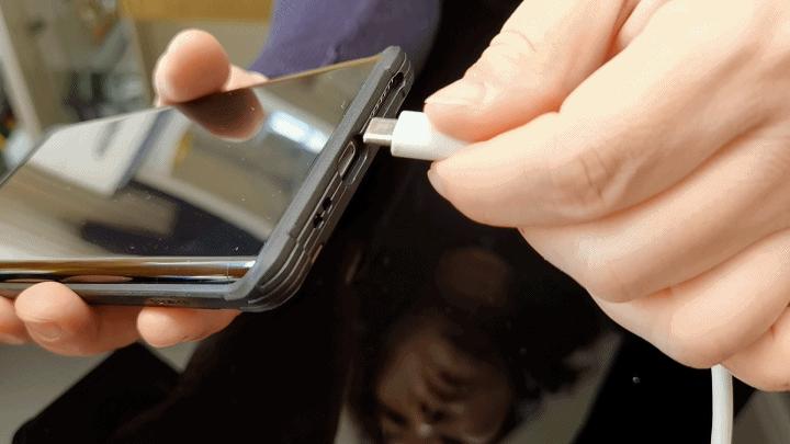 7000块的华为mate40pro,mate40pro蓝猩护甲防摔壳