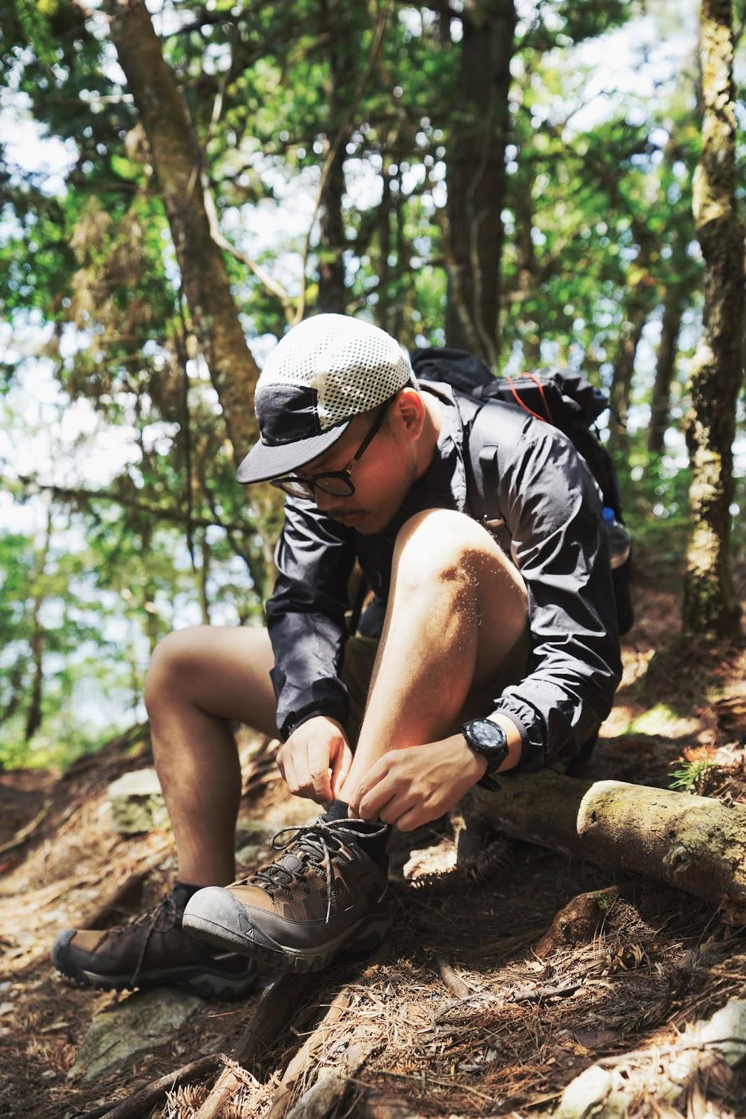 单日轻装徒步包,野外徒步的装备