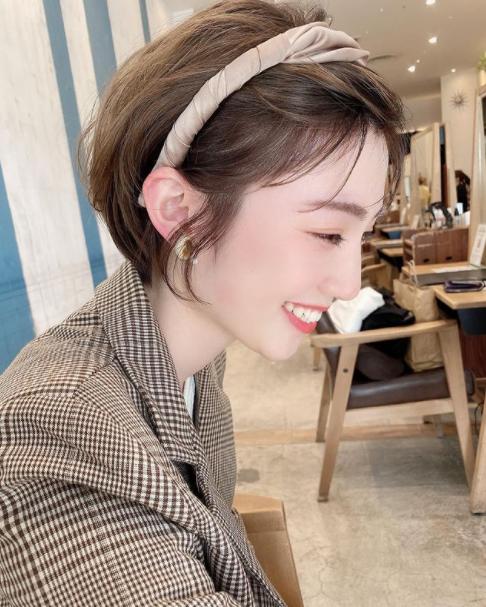 怎么用我们的头发整理八字刘海,干燥头发怎么打理刘海好看