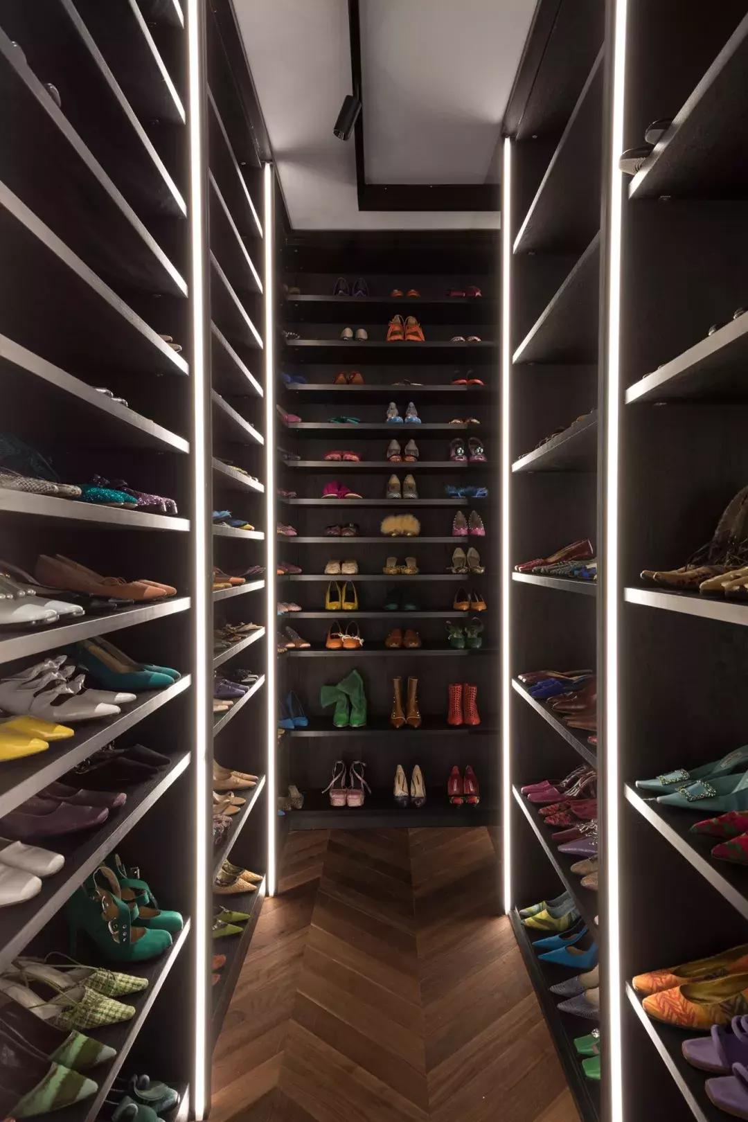 服装设计师的180㎡低调奢华家,超美衣帽间顶一个小户型