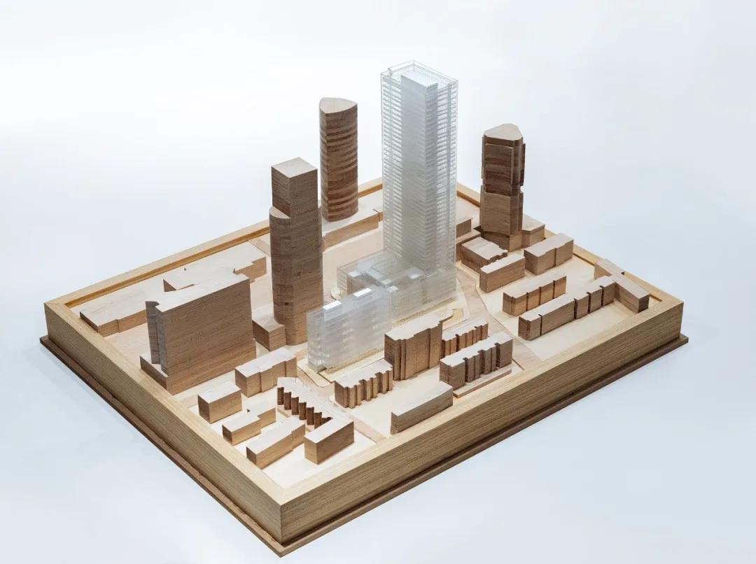 济南泺源大街8号绿城金融中心,济南标志建筑绿地中心