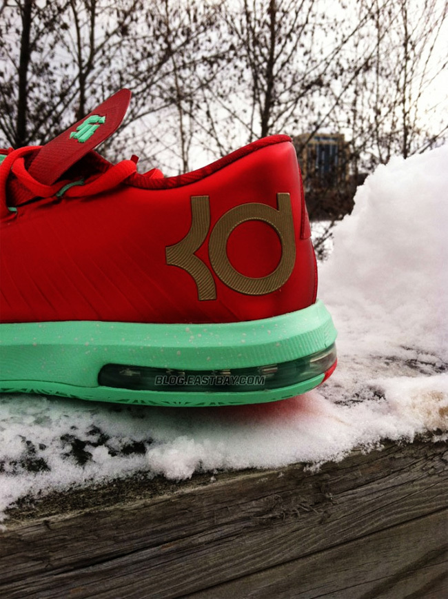 nba球员圣诞节穿什么鞋,nba球星平时穿什么鞋