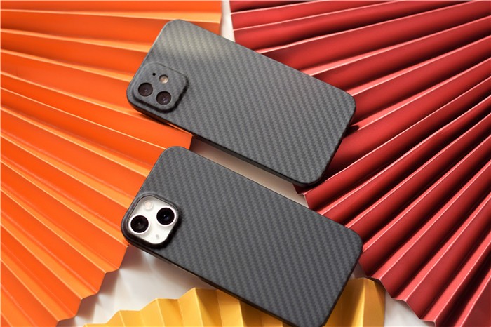 iphone13手机壳带镜头膜测评,iphone13皮革保护壳和硅胶测评