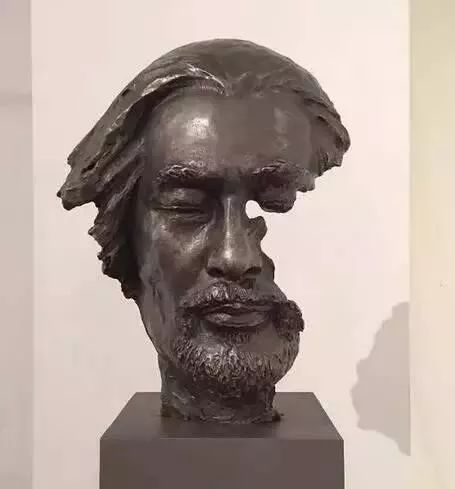 外表粗犷内心细腻徐锦江,徐锦江荧幕变化