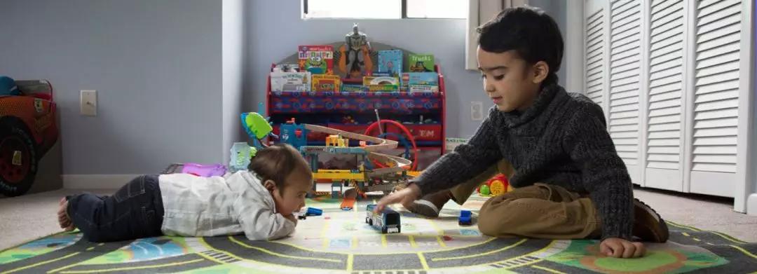 孕期哪些行为容易导致胎儿自闭,孕期哪些行为容易造成胎儿脑瘫