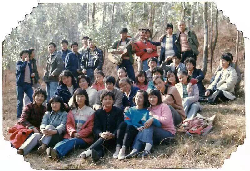 随笔忆往昔峥嵘岁月,随笔记忆犹新的春天往事