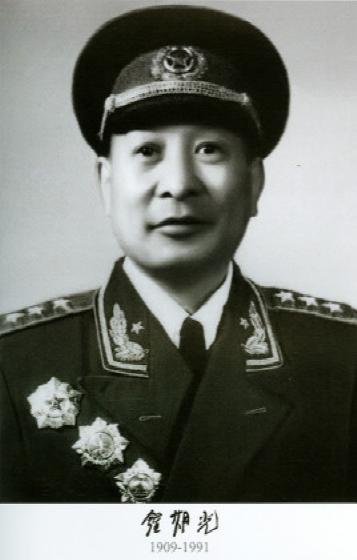 被医生告知活不过五十岁,被医生判定终身无法站立