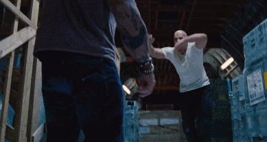 街斗凶狠的招数,街斗踢技