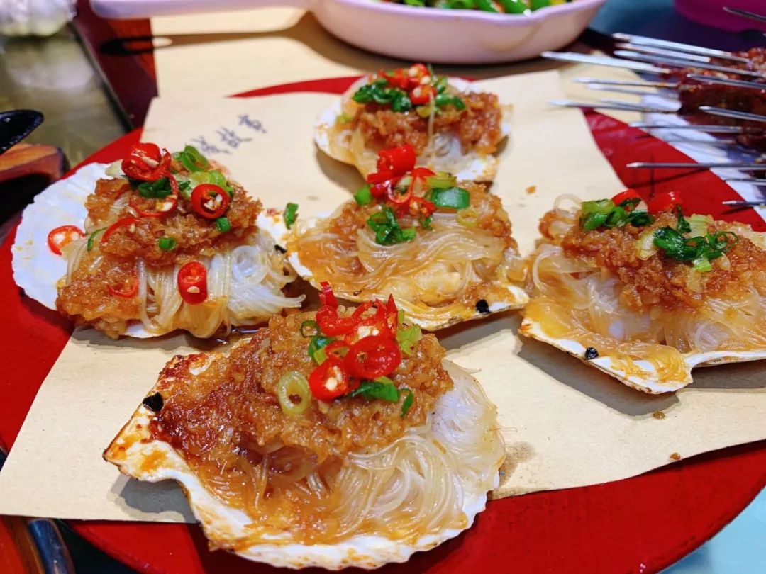 大片腰子头刀胸口,小龙虾38、乳山生蚝20一大锅,长春合隆这店行