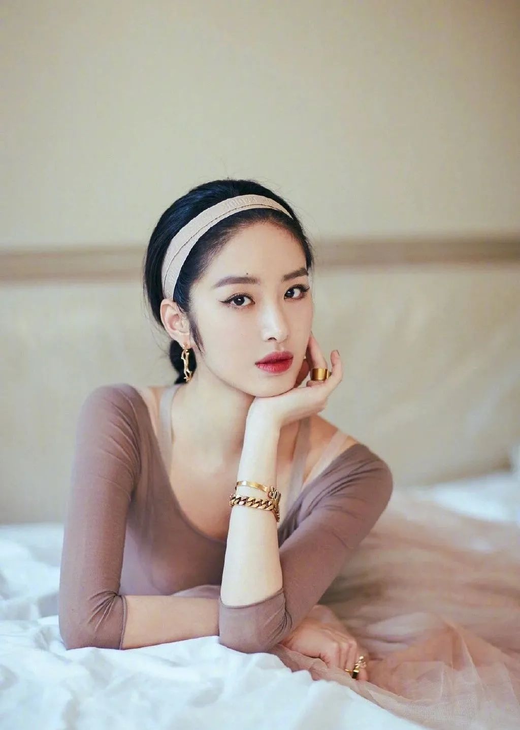 宋妍霏欧阳娜娜都爱的潮牌,欧阳娜娜宋妍霏邓紫棋