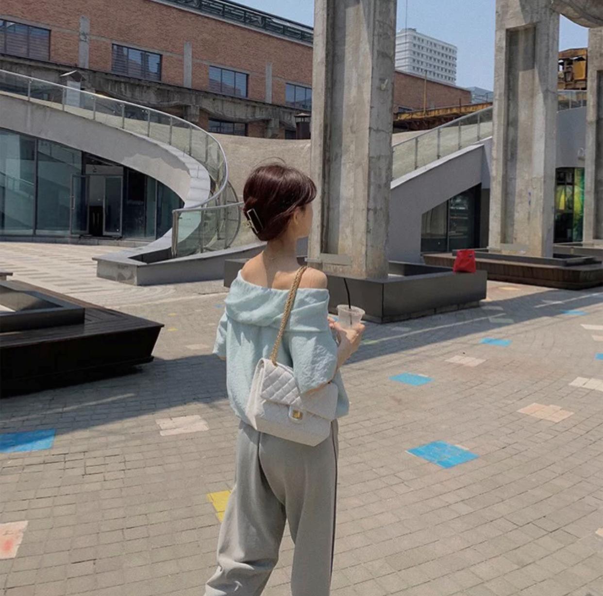 chanel2.55黑金,chanel2.55过时了么