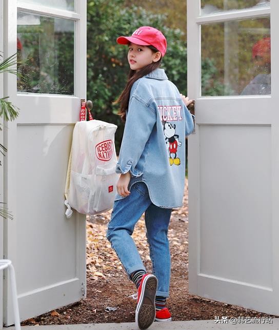 别愁，童装设计师，我为你提供一系列2021秋冬韩版童装牛仔新样衣