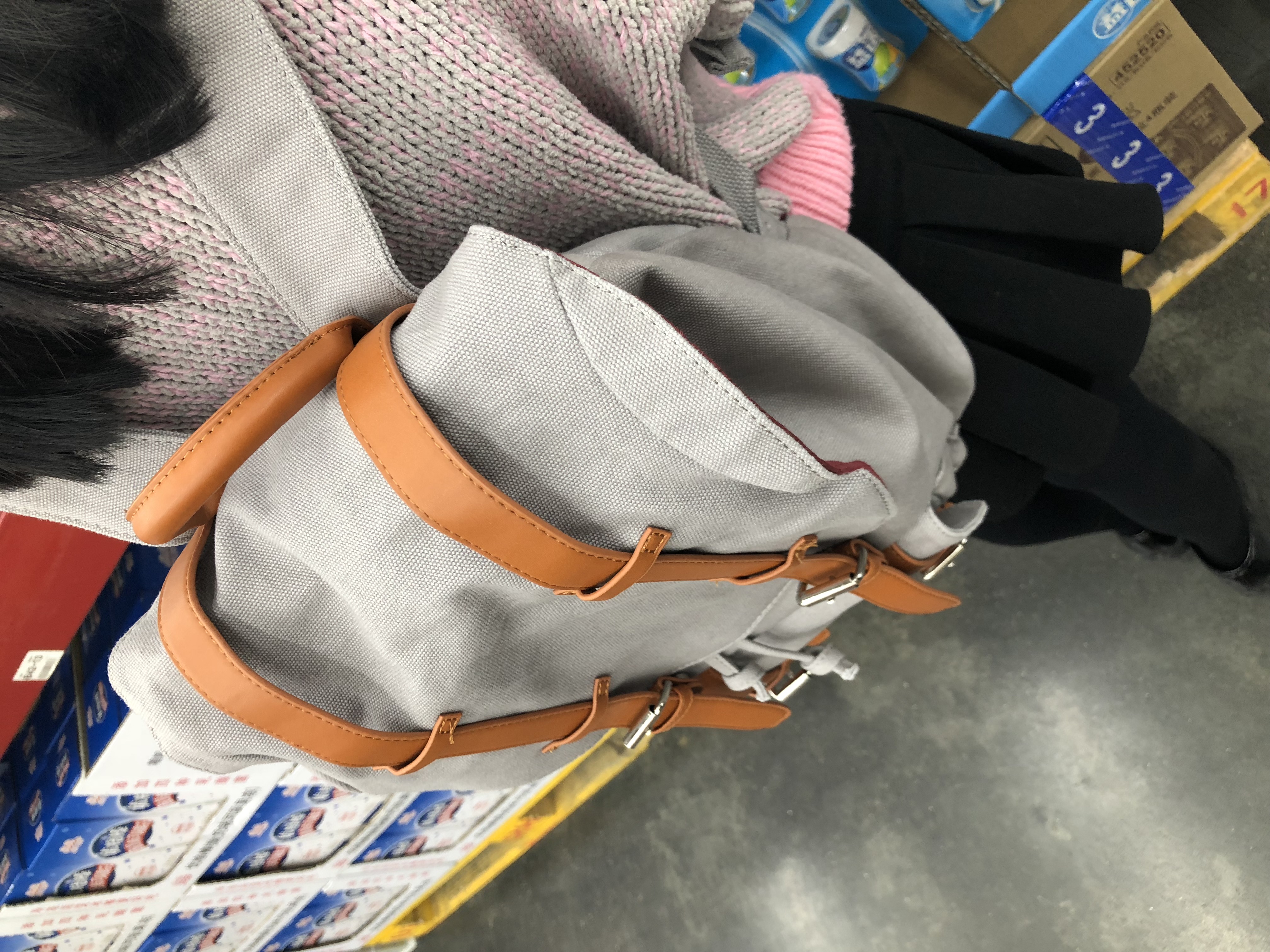 日常外出都实用的时尚小包——GastonLuga