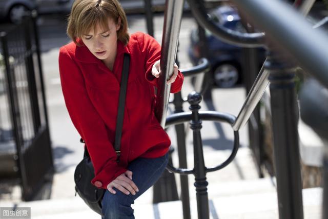 54岁大姐腿疼痛,50岁大姐双腿疼痛难行走