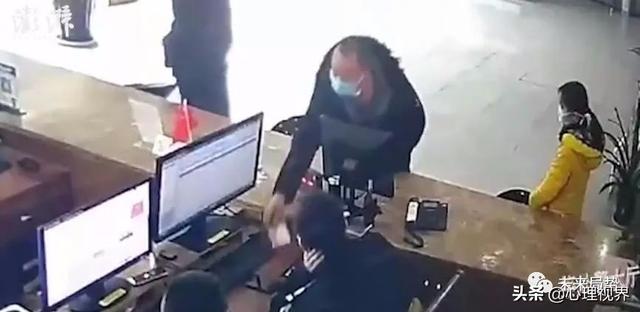 刚刚、曝光这16个人、微信都刷屏了...