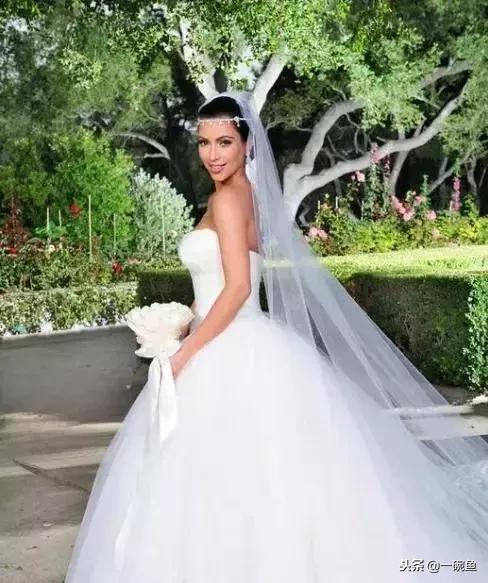 19岁被国家队淘汰,40岁改行赚25亿,她的人生才叫传奇!