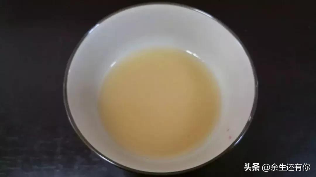 葱爆虾仁怎么做好吃视频,葱爆虾仁的最正宗做法