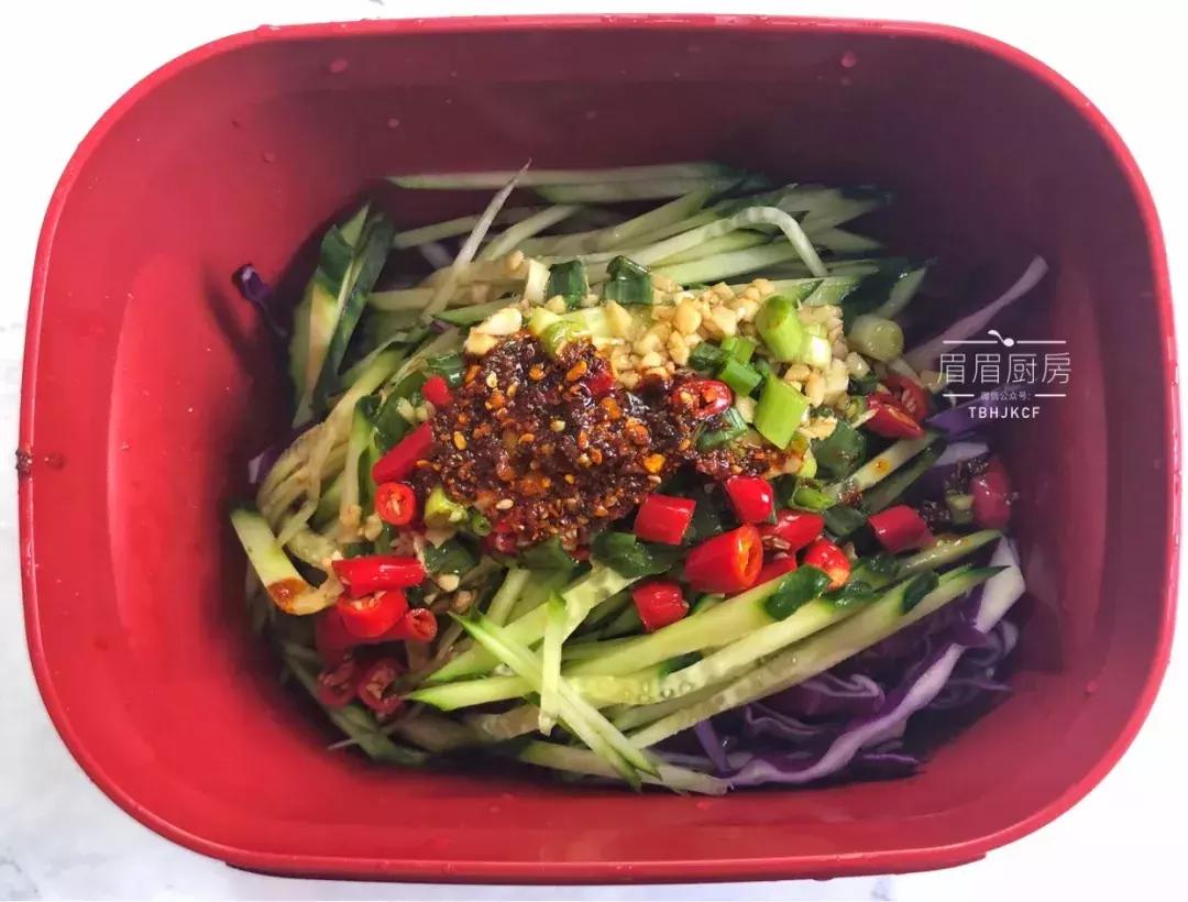 好吃又简单的凉拌小菜,这样拌的小菜清凉爽口好吃又下饭