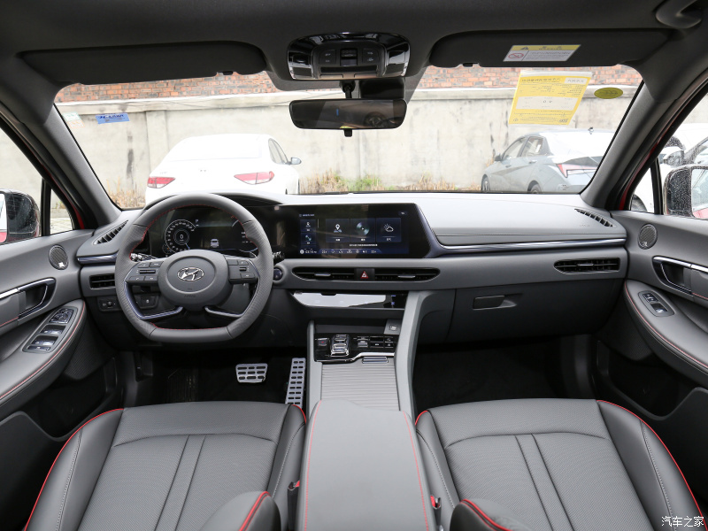 起亚k5混动和索纳塔9混动哪个好,起亚k4与5系