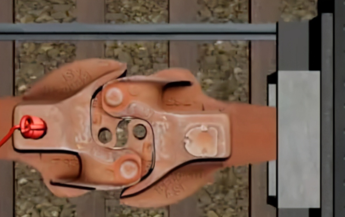 火车为什么要用詹式车钩,詹氏车钩100年前的黑科技